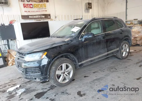 2011 Volkswagen Touareg Vr6 Lux z USA, uszkodzony, nr VIN WVGFF9BP2BD006316